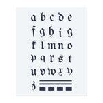 Ein Bündel gotischer Buchstaben und Symbole. Dieses Design beinhaltet das vollständige Alphabet und dekorative Linien, perfekt für personalisierte Schriftzüge und kräftige, klassische Typografie.
