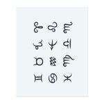 Eine Tattoo-Sammlung mit allen 12 Sternzeichen: Widder, Stier, Zwillinge, Krebs, Löwe, Jungfrau, Waage, Skorpion, Schütze, Steinbock, Wassermann und Fische.